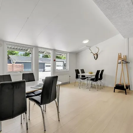 Nice In Henne With Wifi And 1 Bedrooms 2 Apartmán Henne Strand